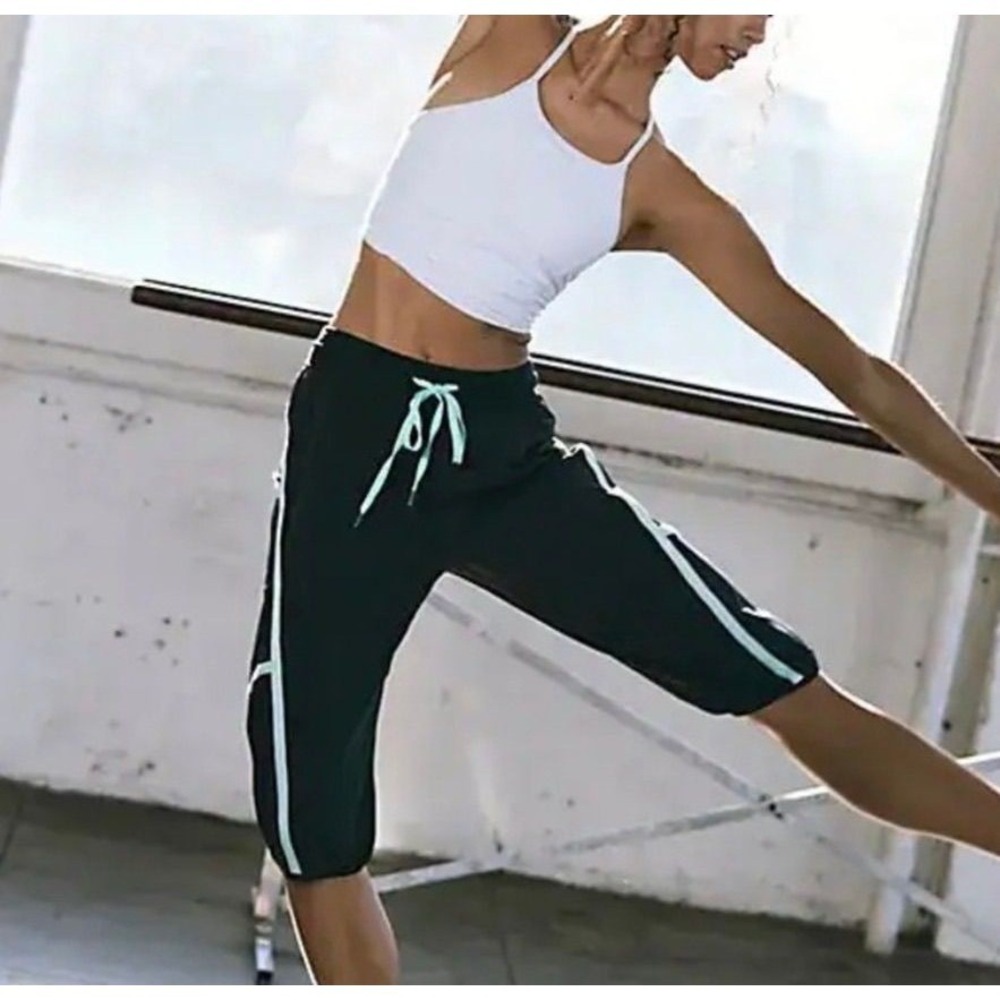 Free People No Fear Run Cropped Pants Sz S